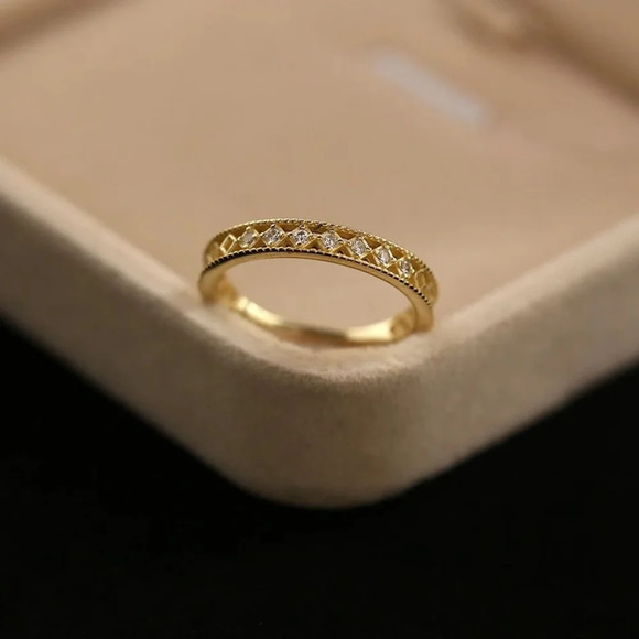 Women's Simulated Diamond Lattice 18k Gold Plated S925 Band Ring,‎ Adjustable - Picture 4 of 13